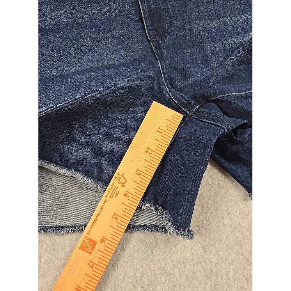 Nine West Womens Size 14 Denim Cut Off Jean Shorts Dark Blue NWT - Picture 8 of 8